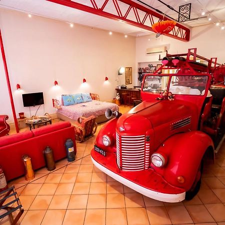 Fire Station Inn Аделаида Экстерьер фото