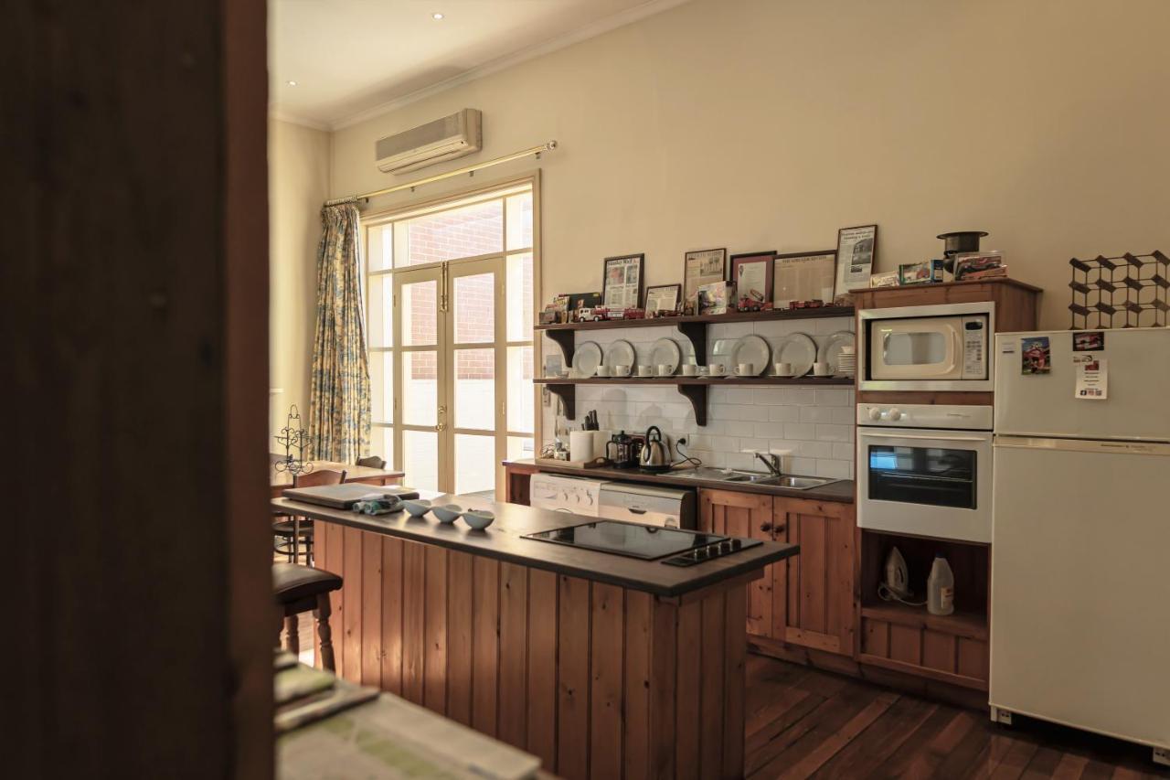 Fire Station Inn Аделаида Экстерьер фото