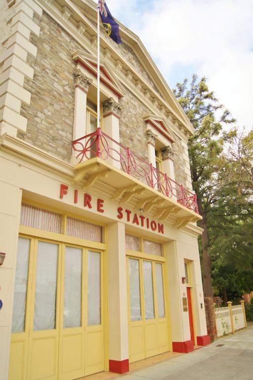 Fire Station Inn Аделаида Экстерьер фото