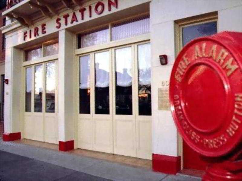 Fire Station Inn Аделаида Экстерьер фото
